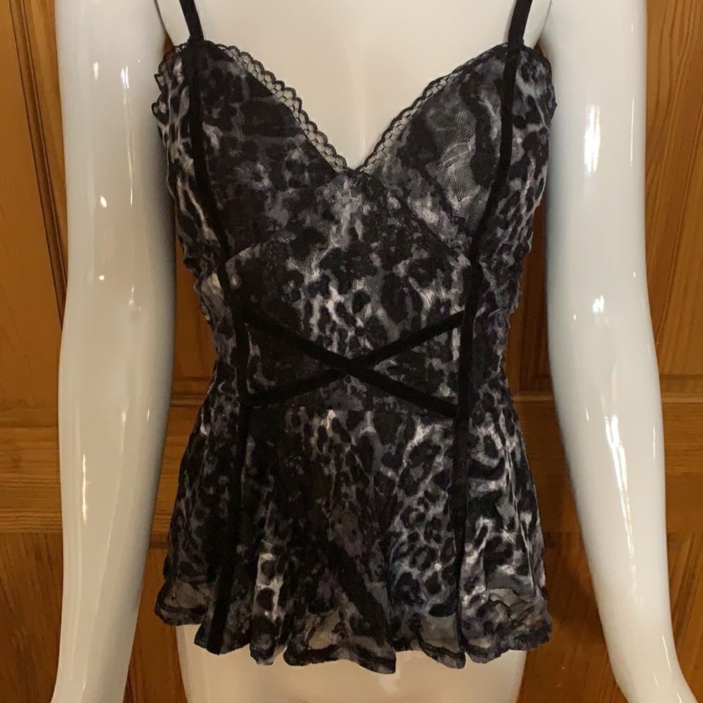 Venus animal print lace detail top